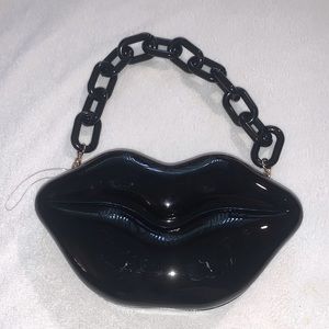 Black kiss 💋 mini bag 🖤
